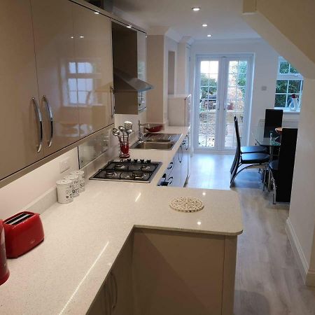 הוילה Guildford Town House מראה חיצוני תמונה